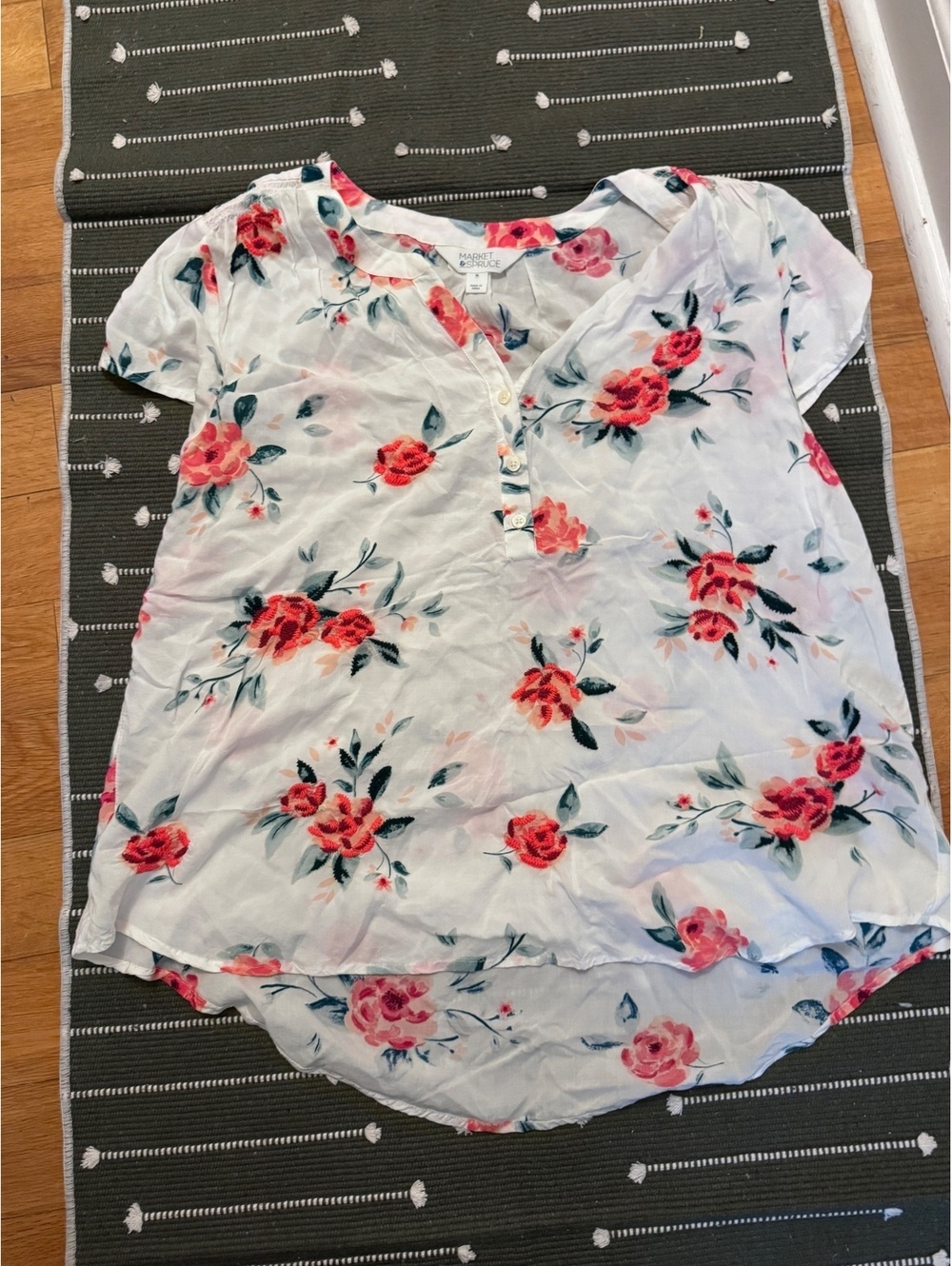 Market & Spruce embroidered top blouse